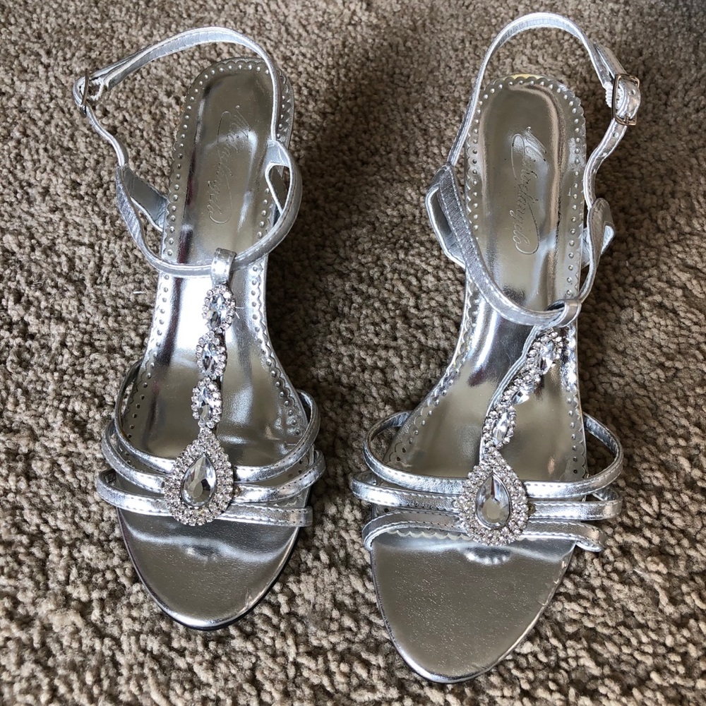 Michelangelo Strappy heels